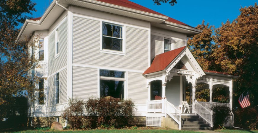 Economy vinyl siding that doesn't skimp on appearance or quality by Alside